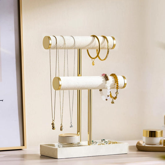 gold metal hardware (with black/silver variant available) for an upscale finish