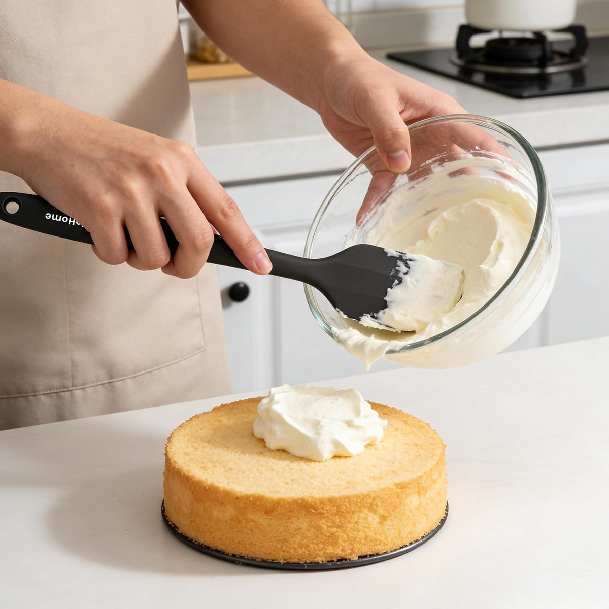 6-piece set with multiple spatula sizes plus a matching silicone oil brush