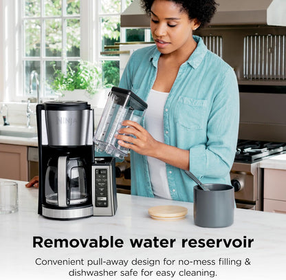 adjustable warming plate that holds coffee fresh for up to 4 hours