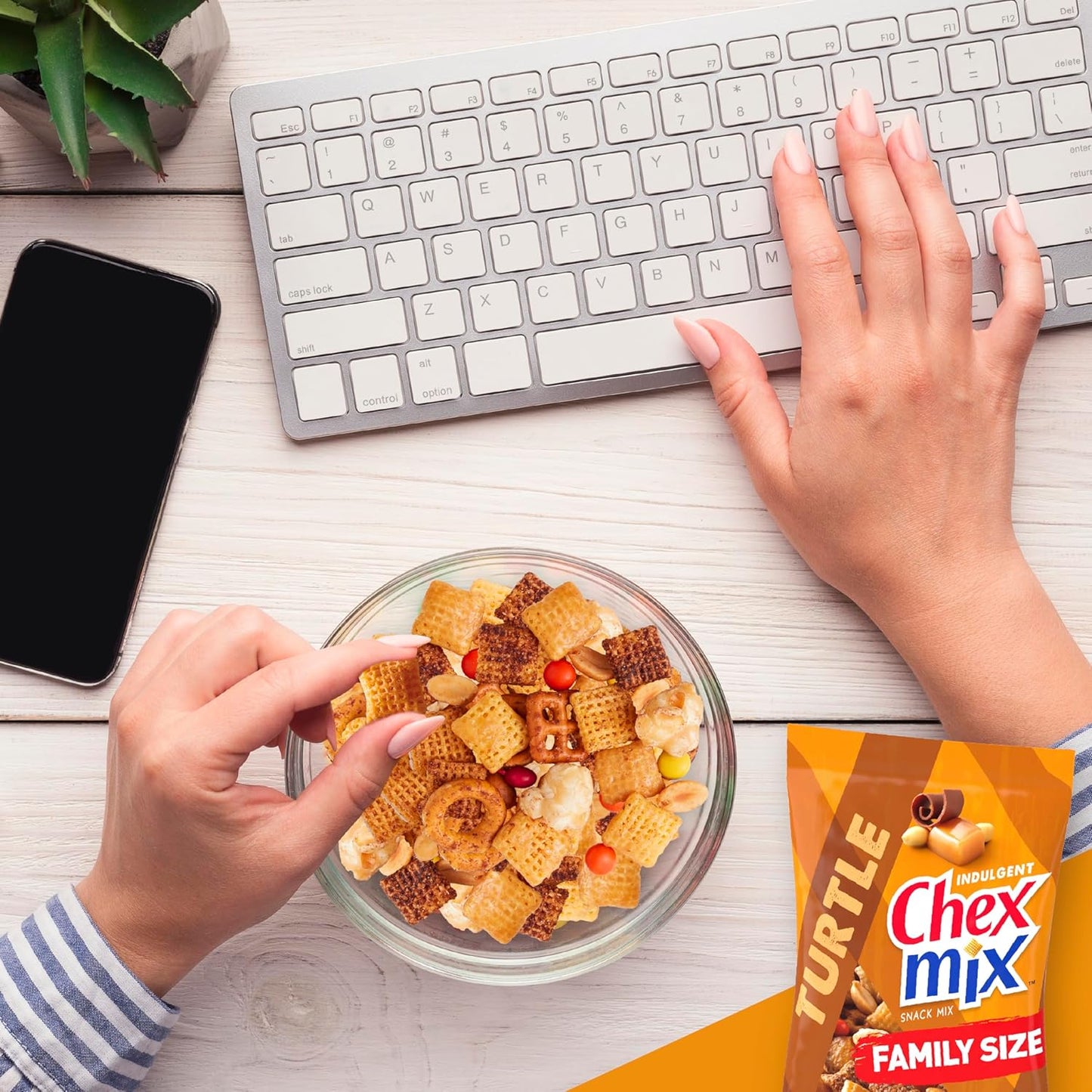 Chex Mix Turtle Snack Mix – Crafted Turtle Flavor Blend for Sophisticated Snack Boards and Charcuterie