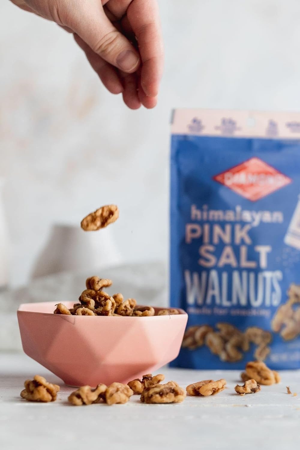 Diamond of California Himalayan Pink Salt Walnuts – Non-GMO Lunchbox Staple for Back-to-School Parents