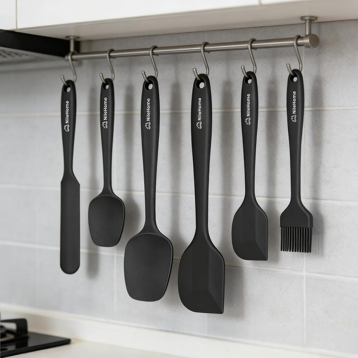 dishwasher-safe and non-stick surface for fast cleanup