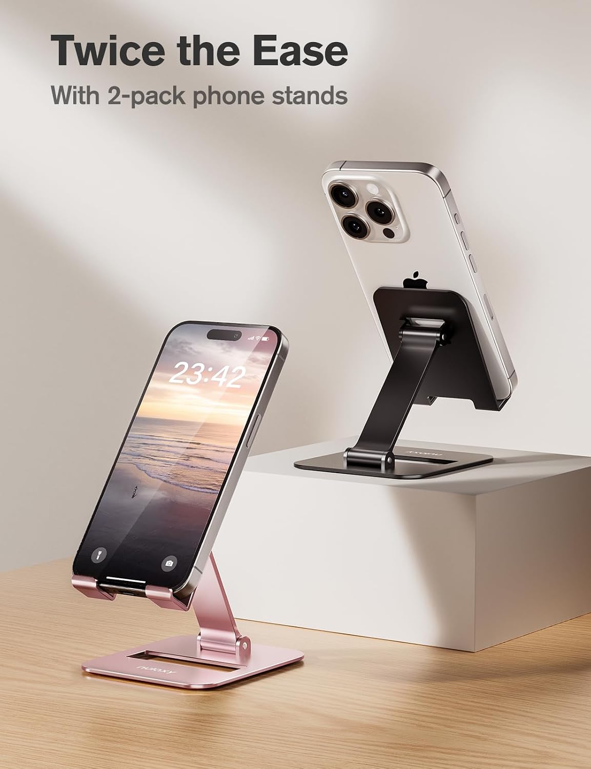 dual-folding hinge that collapses to pocket-friendly dimensions