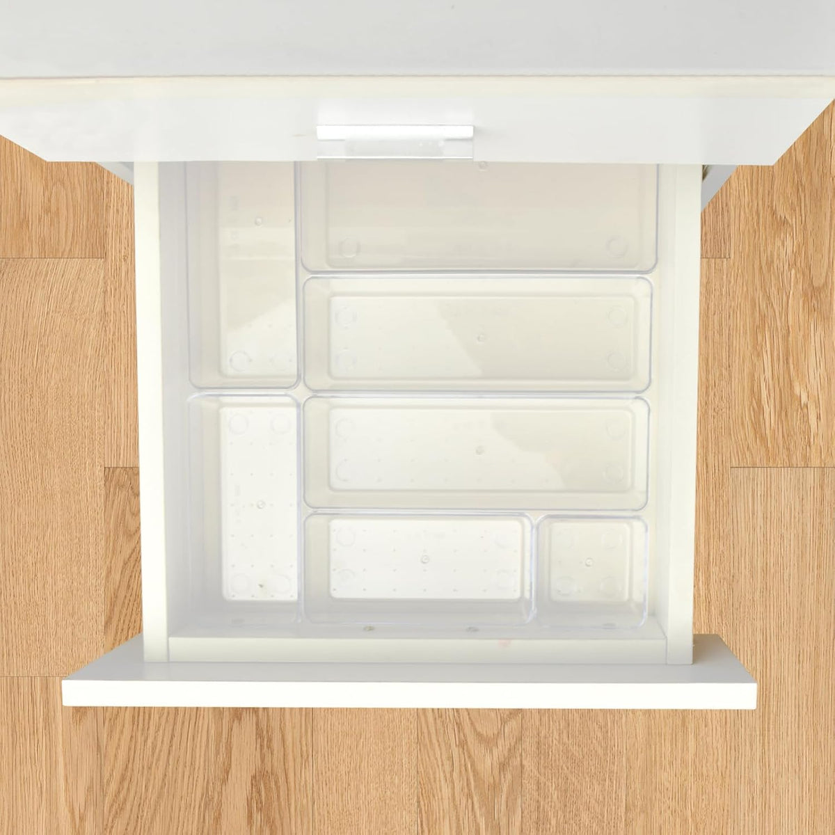 easy-clean wipeable surface