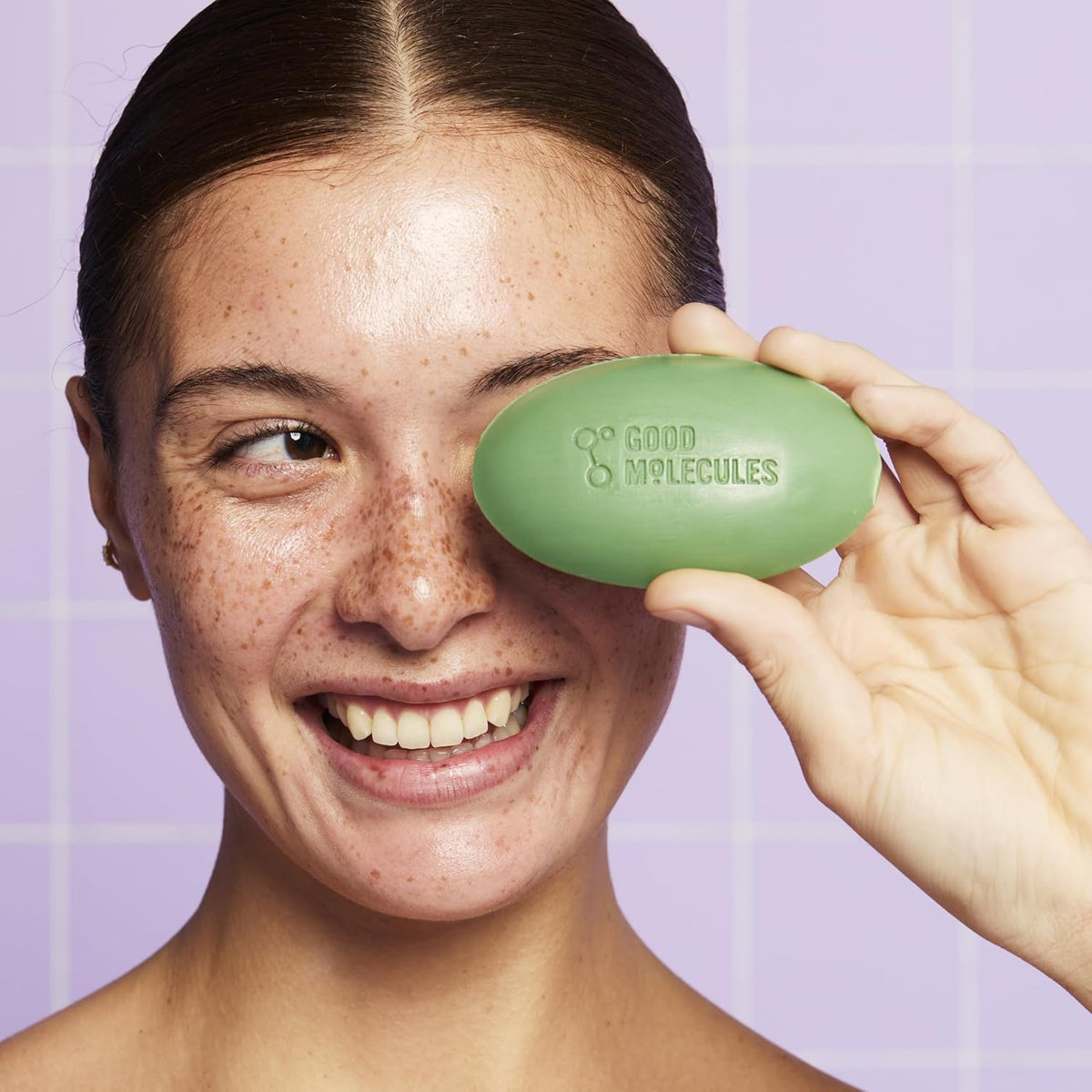 Good Molecules Brightening Bar – Clean Design Bar Soap for Post Acne Marks and Even Tone, Minimalist Skin Care