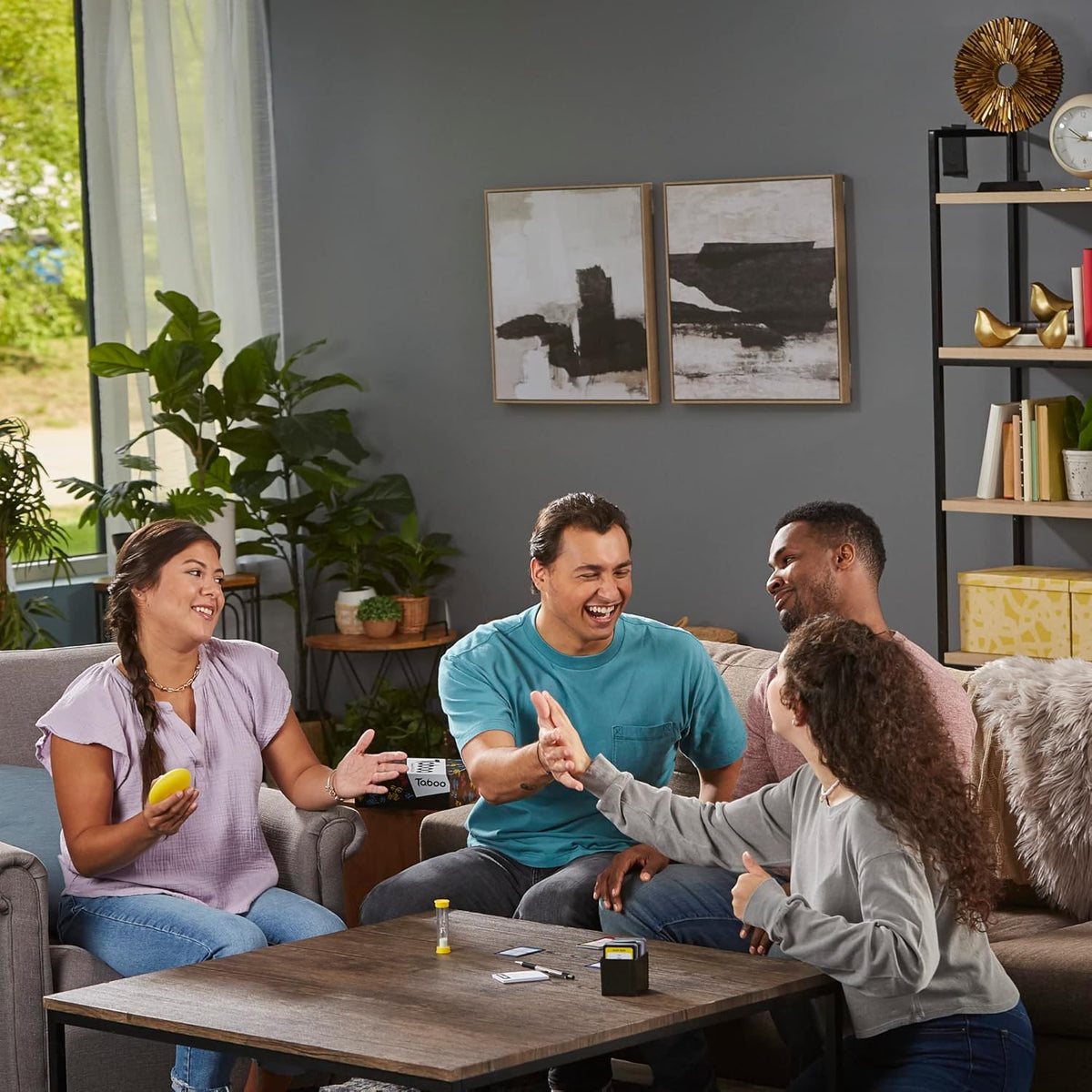 Hasbro Gaming Taboo Classic Game – Safe Indoor Group Game for Families with Teens, Battery-Free Tabletop Game for Holiday Gatherings
