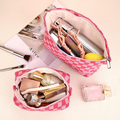 lightweight at 0.14 kg with foldable design for easy packing