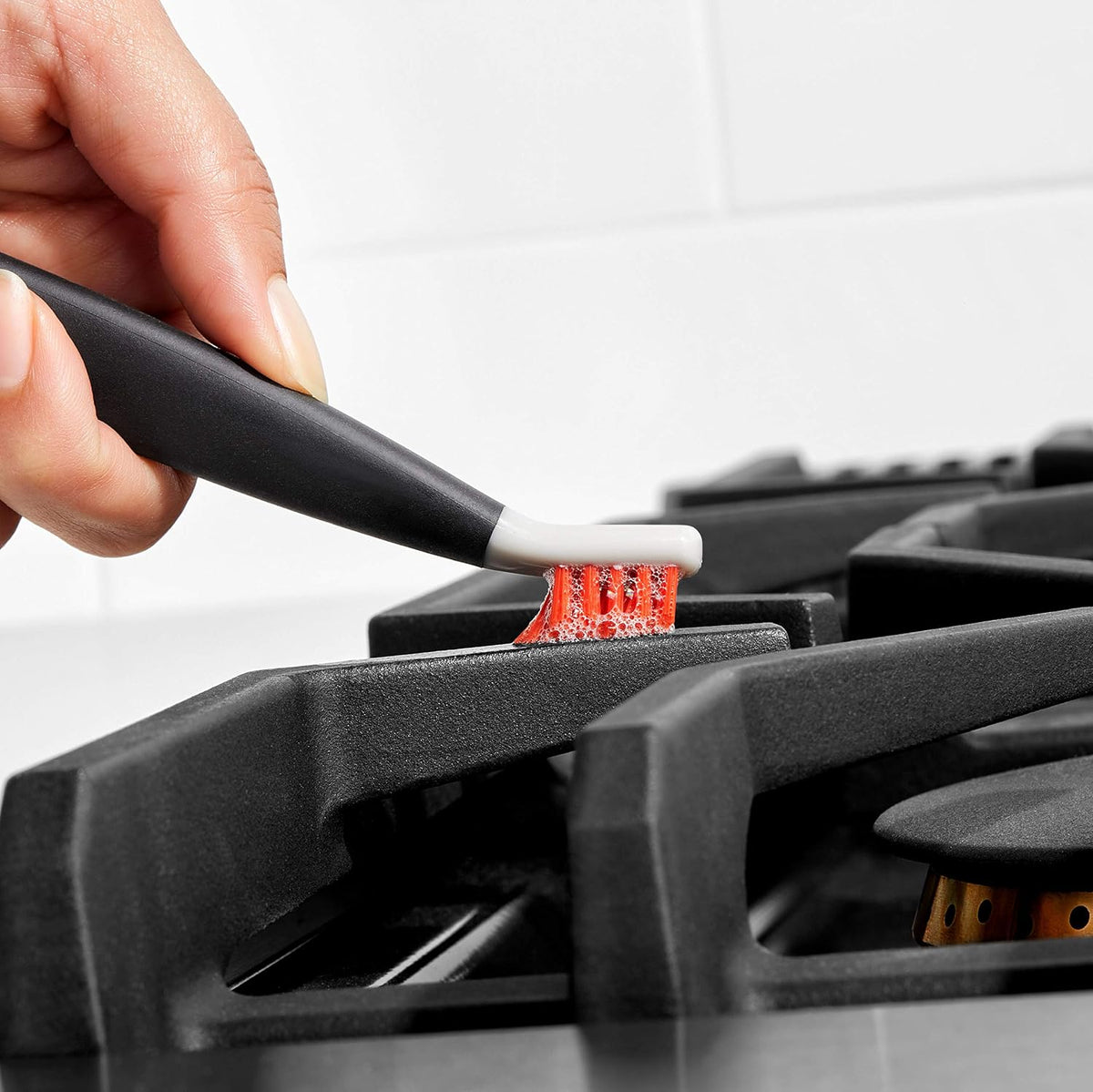 OXO Good Grips Deep Clean Brush Set – Time-Saving Bathroom and Kitchen Scrubbing Kit