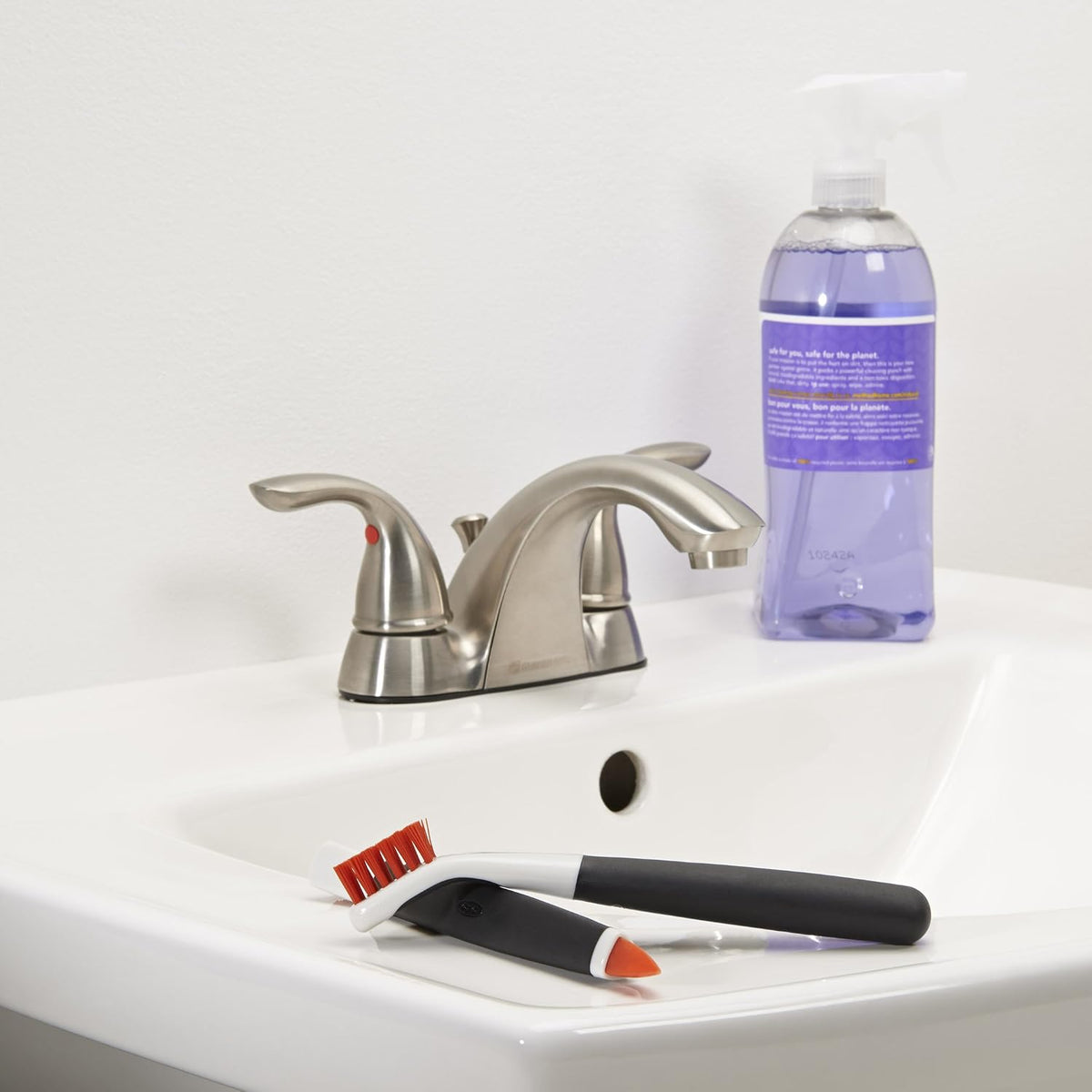 OXO Good Grips Deep Clean Brush Set – Time-Saving Bathroom and Kitchen Scrubbing Kit