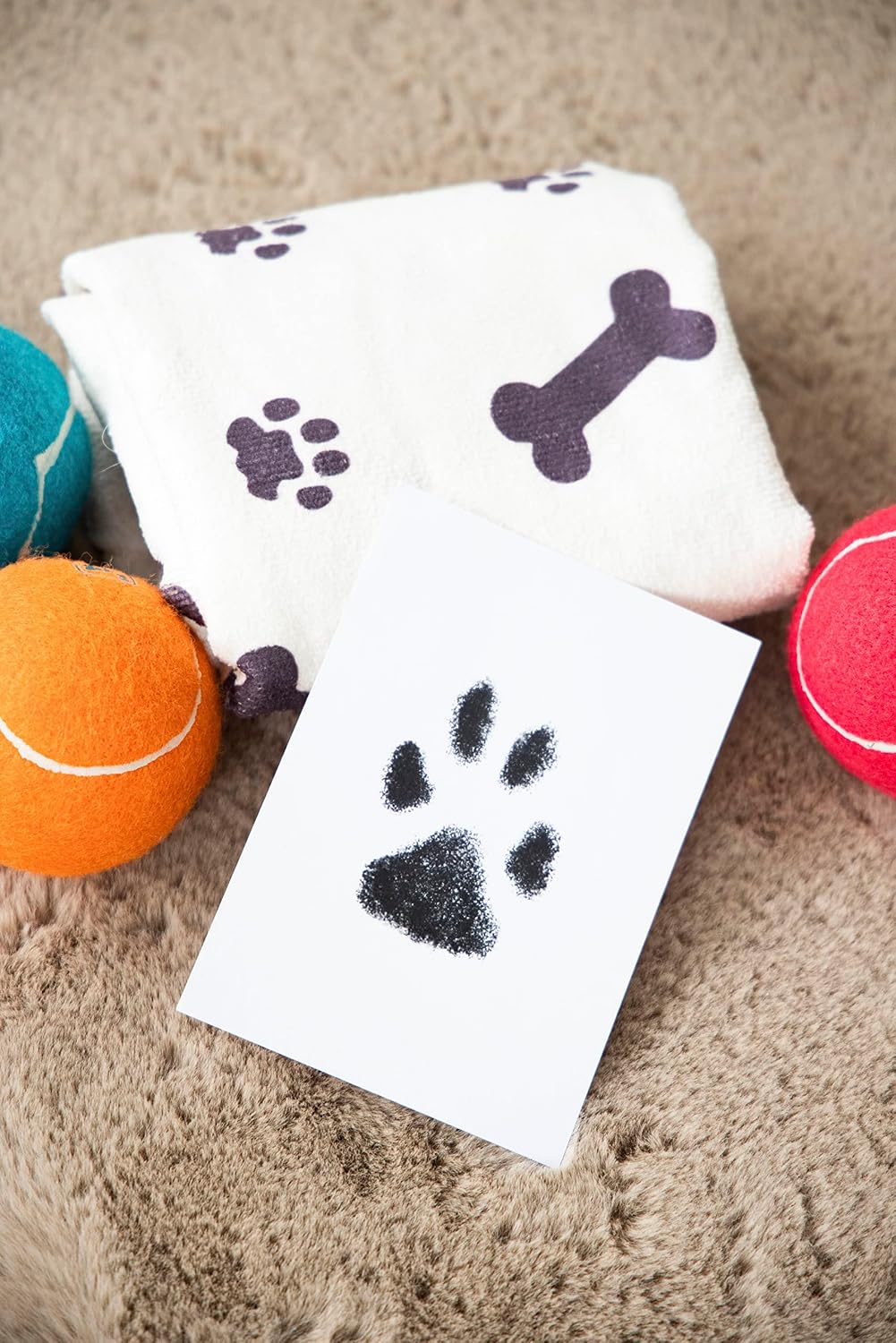 Pearhead Baby Print Kit – Safe for Delicate Skin, Family Pack with 12 Impression Cards for Siblings and Cousins