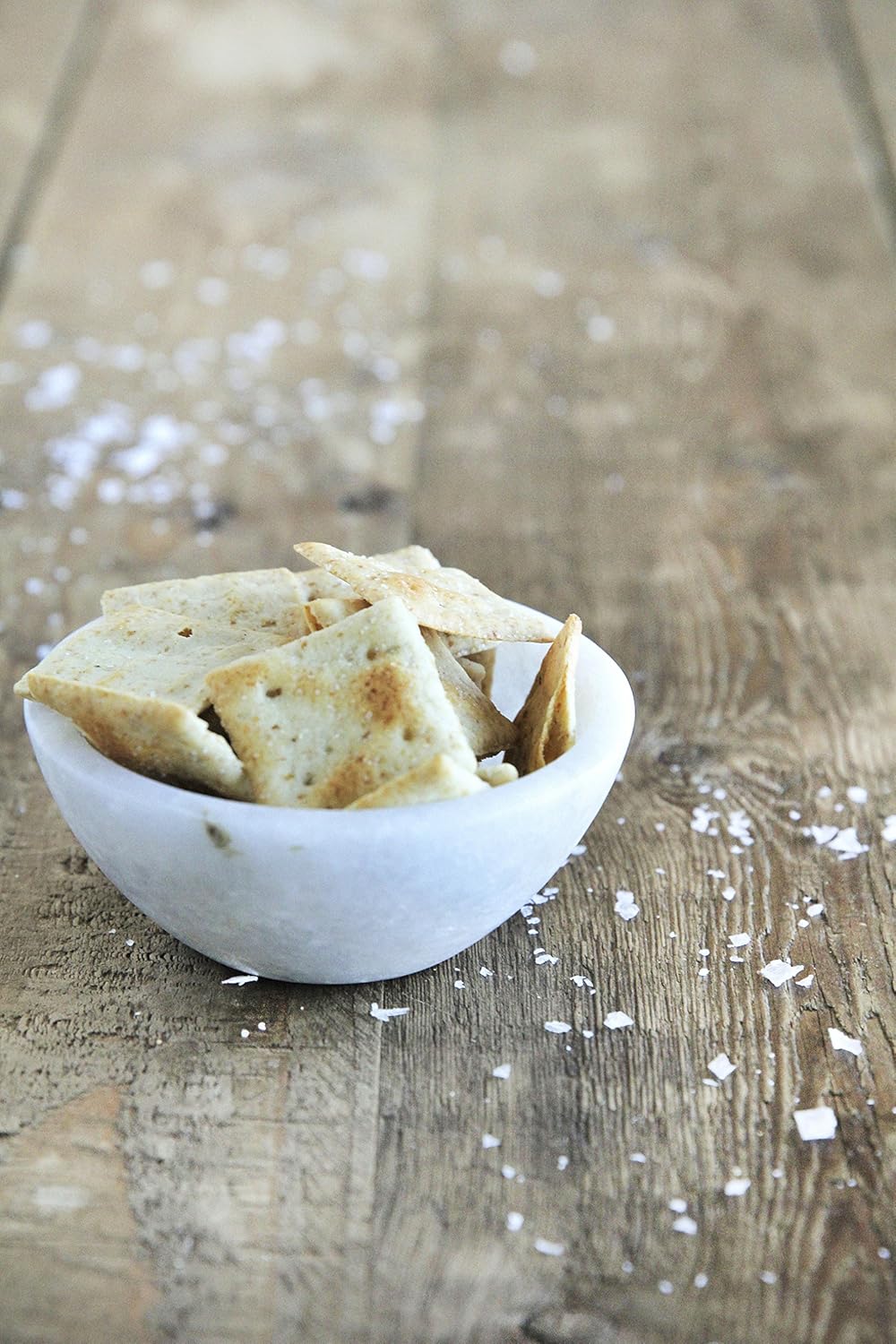Simple Mills Almond Flour Crackers – Grain-Free Snack for Wellness Routines