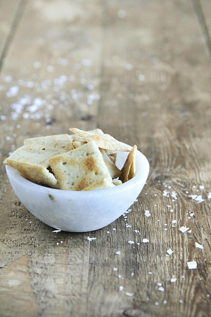 Simple Mills Almond Flour Crackers – Grain-Free Snack for Wellness Routines