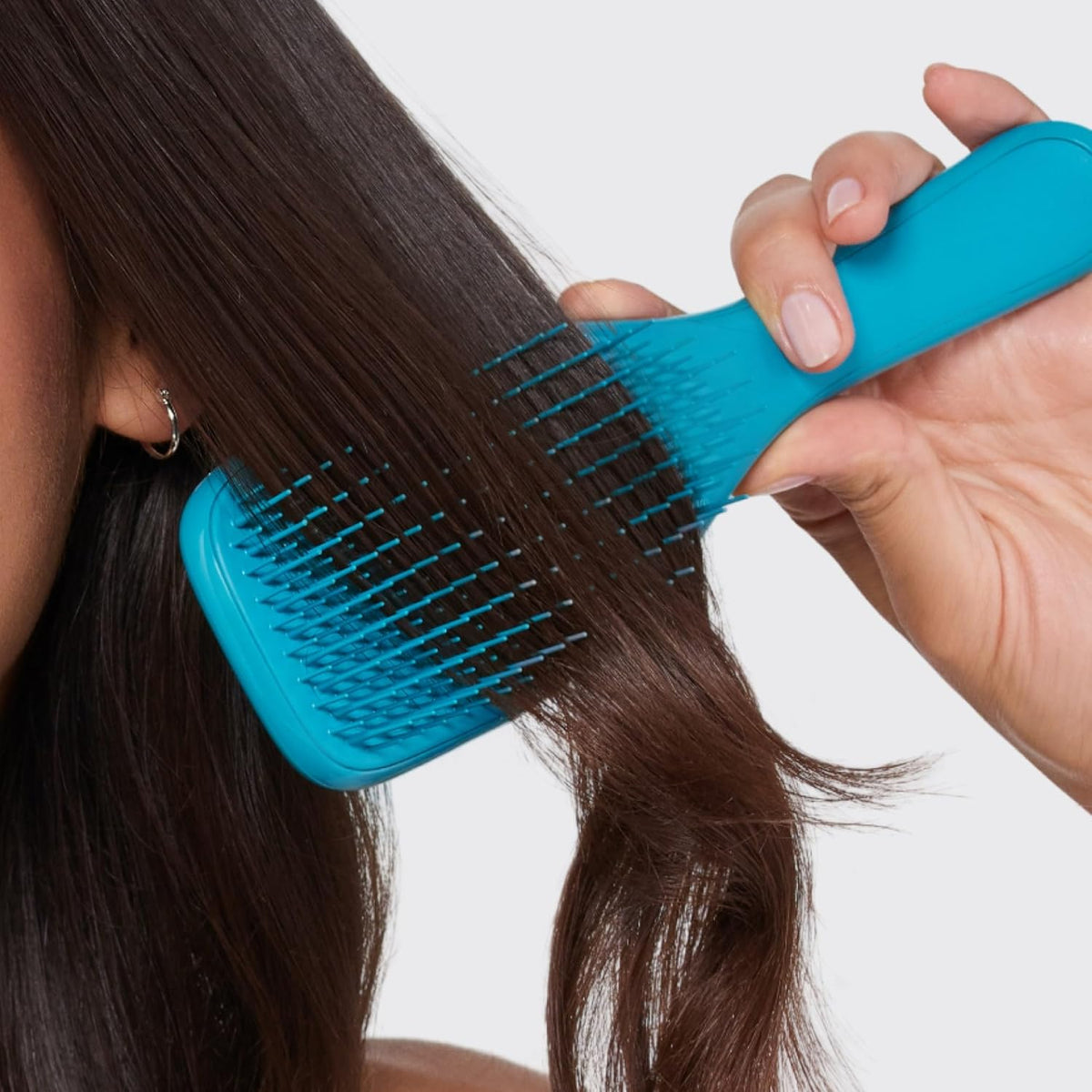 Tangle Teezer Ultimate Detangler Brush – Road Trip Travel Brush, Durable and Portable for Weekend Getaways