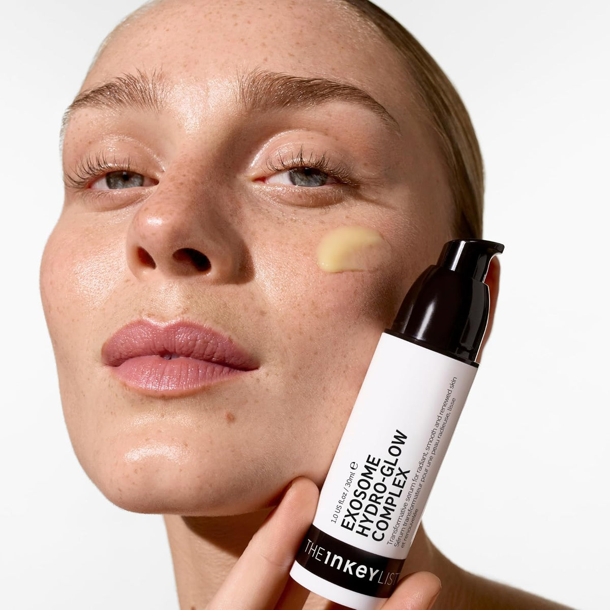 The INKEY List Exosome Hydro-Glow Complex – Less-Is-More Hydrator for Minimalist Bathroom, Multi-Tasking Anti-Dullness Formula