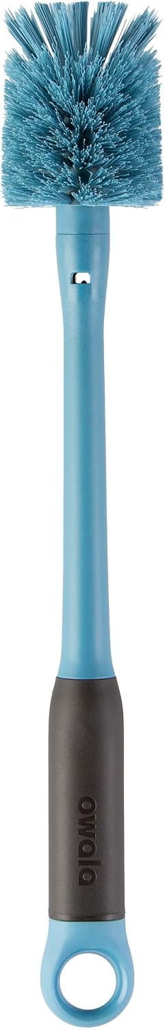 twist n' hide nesting mechanism that conceals the straw brush inside the larger brush handle